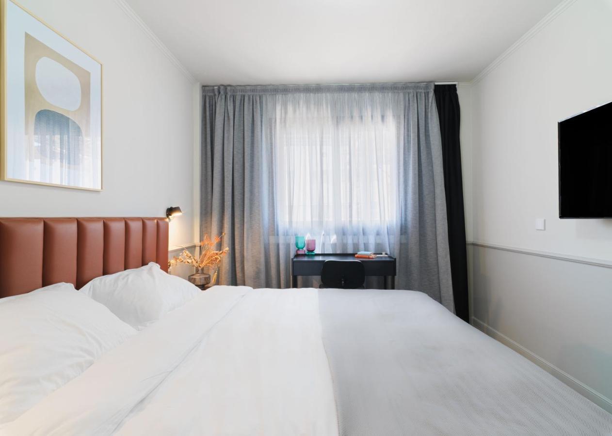 Liv The City Suites Adults Only Larnaca Exterior foto