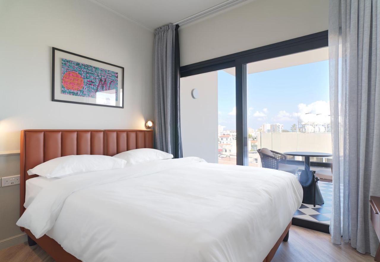 Liv The City Suites Adults Only Larnaca Exterior foto