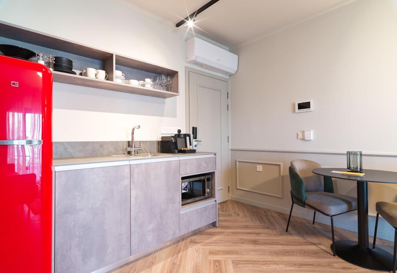 Liv The City Suites Adults Only Larnaca Exterior foto