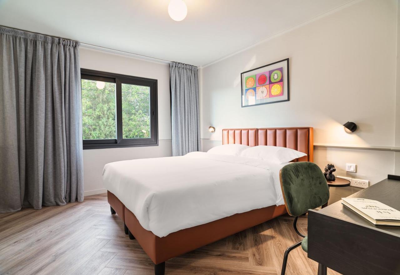 Liv The City Suites Adults Only Larnaca Exterior foto