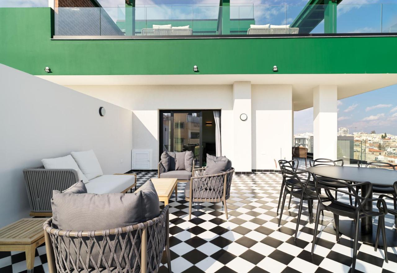 Liv The City Suites Adults Only Larnaca Exterior foto